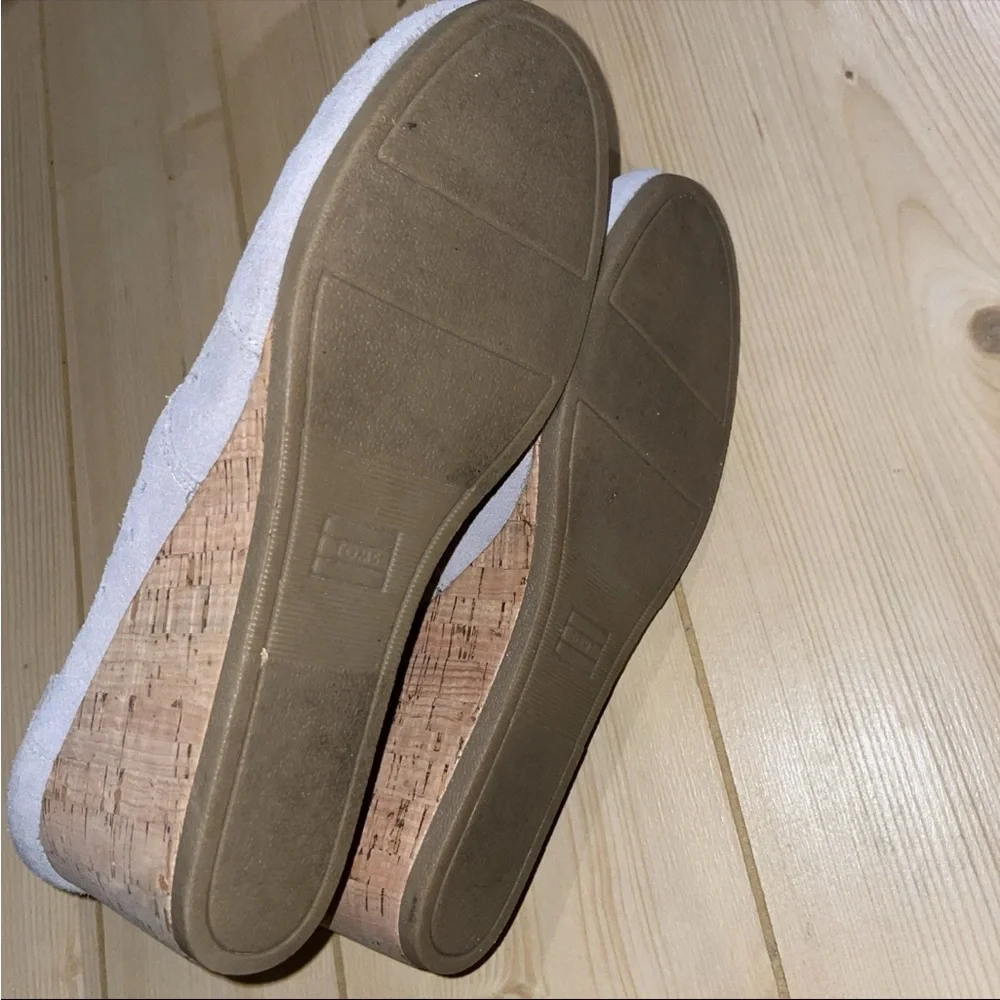 TOMS Women's Light Gray‎ Perforated Wedges NWT Sz.12
